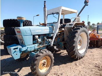 Tracteur agricole FORD