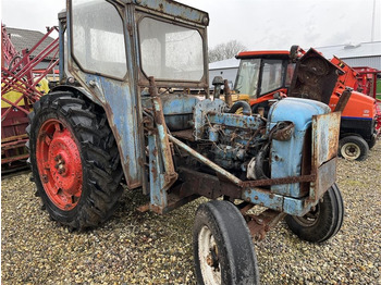 Tracteur agricole FORD