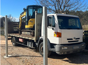 Camion porte-voitures NISSAN