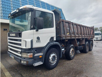 Camion benne SCANIA P124