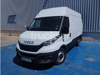 Fourgon grand volume IVECO Daily 35s16