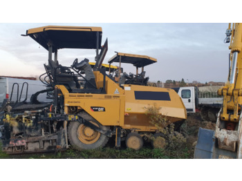 Finisseur CATERPILLAR AP500