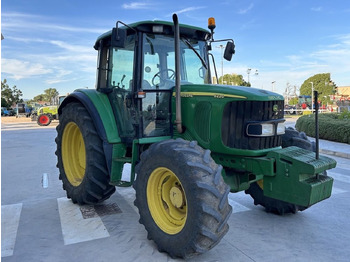 Tracteur agricole JOHN DEERE 6220