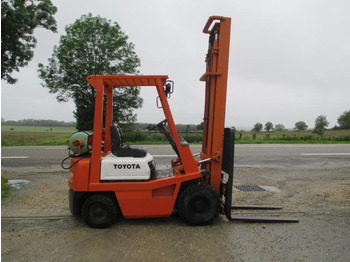 Chariot élévateur à gaz TOYOTA FG 18