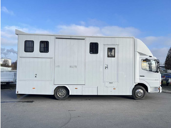 Camion chevaux MERCEDES-BENZ Atego 918