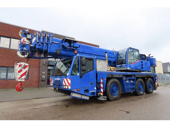 Grue tout-terrain DEMAG