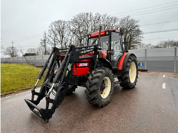 Tracteur agricole ZETOR