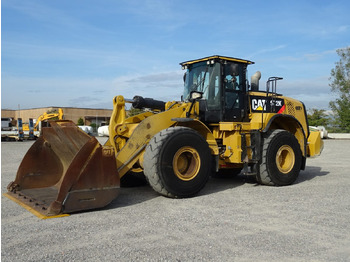 Chargeuse sur pneus CATERPILLAR 972K