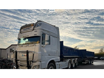 Camion ampliroll DAF XF 530