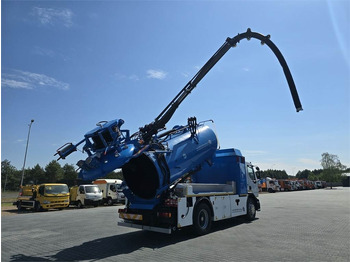 Camion hydrocureur RENAULT