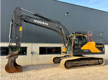 Pelle sur chenille VOLVO EC250EL