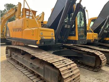 Pelle sur chenille VOLVO EC210BLC