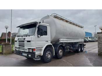 Camion citerne SCANIA P113