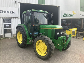 Tracteur agricole JOHN DEERE 6100