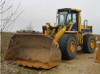 Chargeuse sur pneus KOMATSU WA470