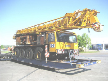 Grue tout-terrain LIEBHERR LTM 1070