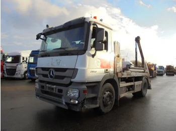 Camion multibenne MERCEDES-BENZ Actros 1832