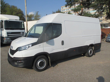 Fourgon utilitaire IVECO Daily 35s16