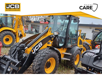 Chargeuse sur pneus JCB 409