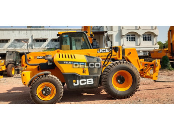 Chariot télescopique JCB