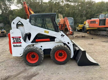 Mini chargeuse BOBCAT S185