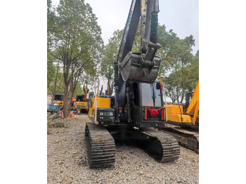 Pelle sur chenille VOLVO EC140DL