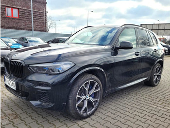 Voiture BMW X5 M50I SUV: photos 3