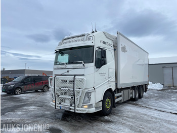 Camion fourgon VOLVO FH 540