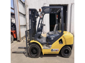 Chariot élévateur diesel Used Komatsu Forklift Japan Used Forklift 3 Ton Diesel FD30 for Sale: photos 3