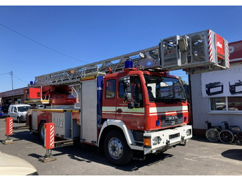 Camion de pompier MAN