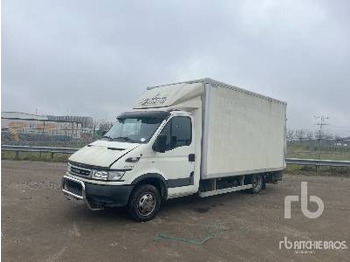 Camion fourgon IVECO Daily