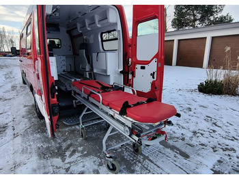 Ambulance RENAULT Master