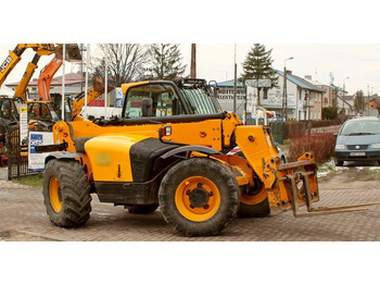 Chariot télescopique JCB