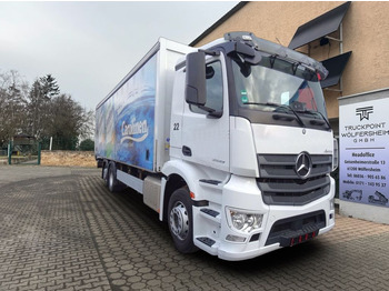 Camion pour le transport de boissons MERCEDES-BENZ