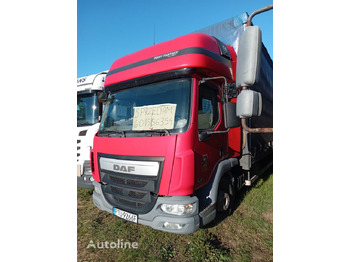 Camion à rideaux coulissants DAF LF 220