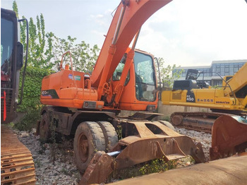 Pelle sur pneus Doosan DH210W-7: photos 5