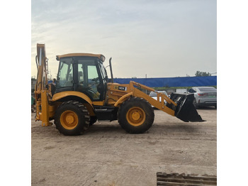 Tractopelle JCB 4CX