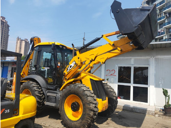 Tractopelle JCB 4CX