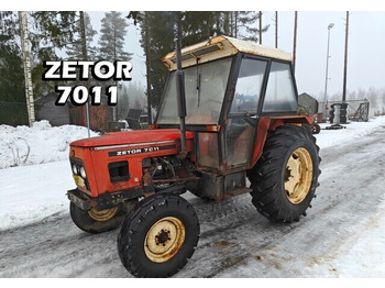 Tracteur agricole ZETOR