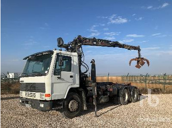 Camion porte-conteneur/ Caisse mobile VOLVO FL12