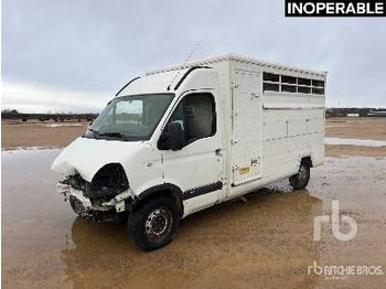 Camion bétaillère RENAULT Master