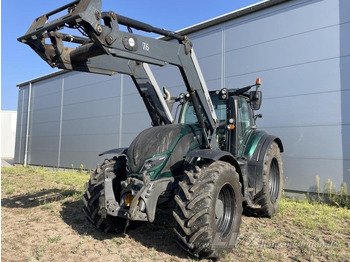 Tracteur agricole VALTRA T174