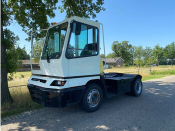 Tracteur portuaire TERBERG