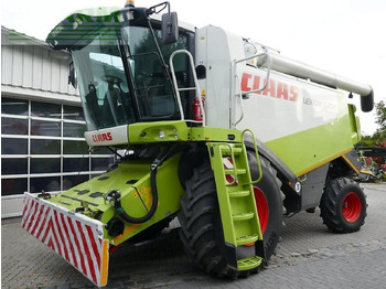 Moissonneuse-batteuse CLAAS Lexion 540