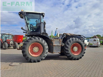 Tracteur agricole CLAAS Xerion 3300