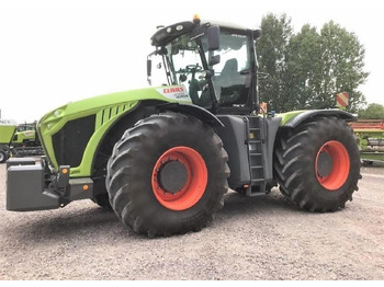 Tracteur agricole CLAAS Xerion 4000