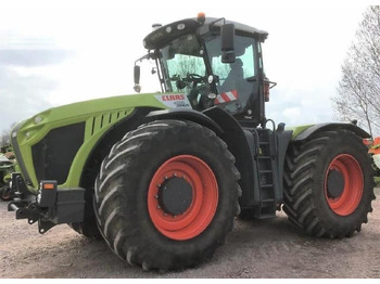 Tracteur agricole CLAAS Xerion