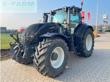 Tracteur agricole VALTRA T174