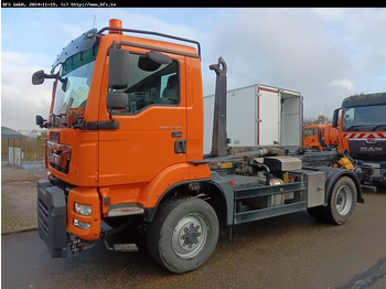 Camion ampliroll MAN TGM