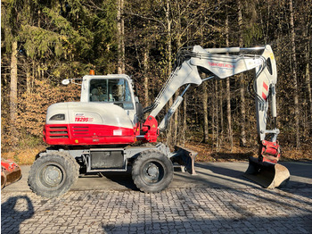 Pelle sur pneus TAKEUCHI TB 295W: photos 2